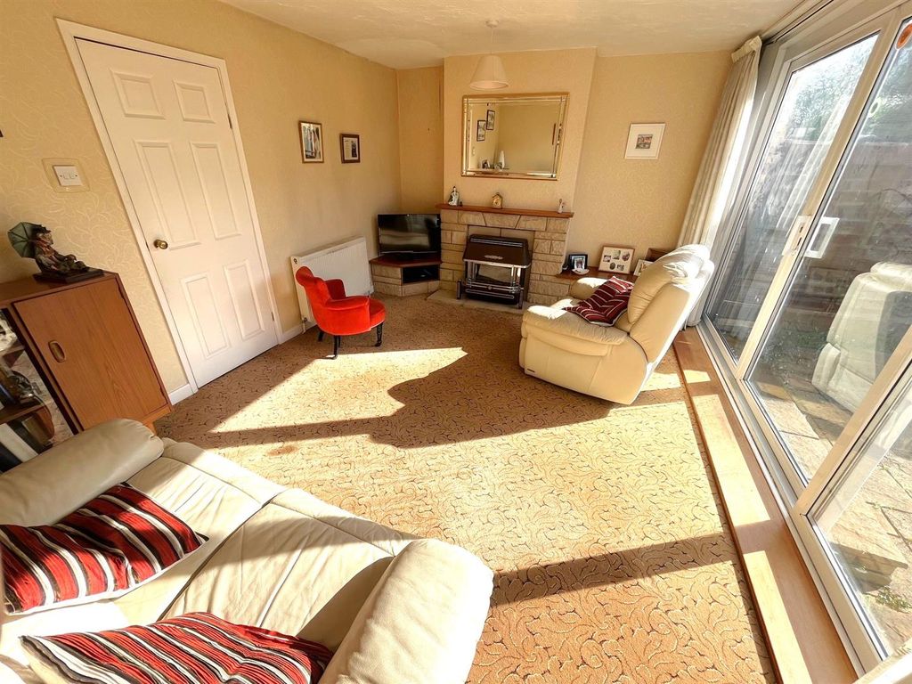 Property photo 3 of 14