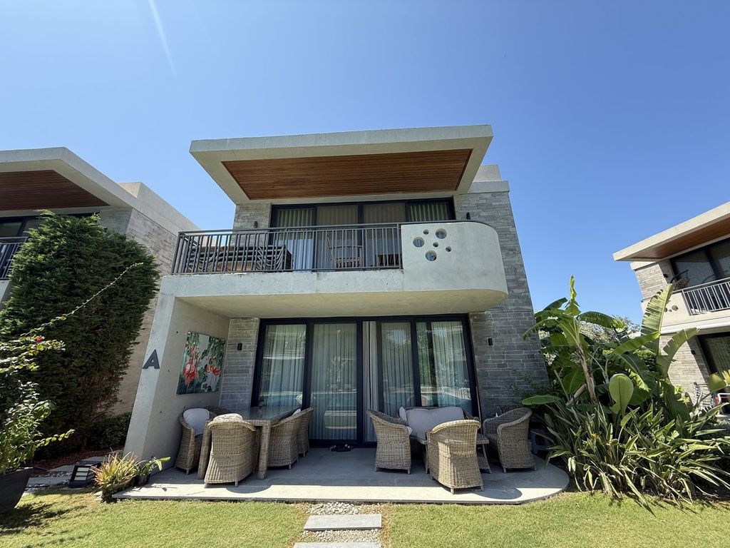 Property photo 3 of 25 Idyllic Apartment In Bodrum For Sale - Upper Apartment With Large Balcony