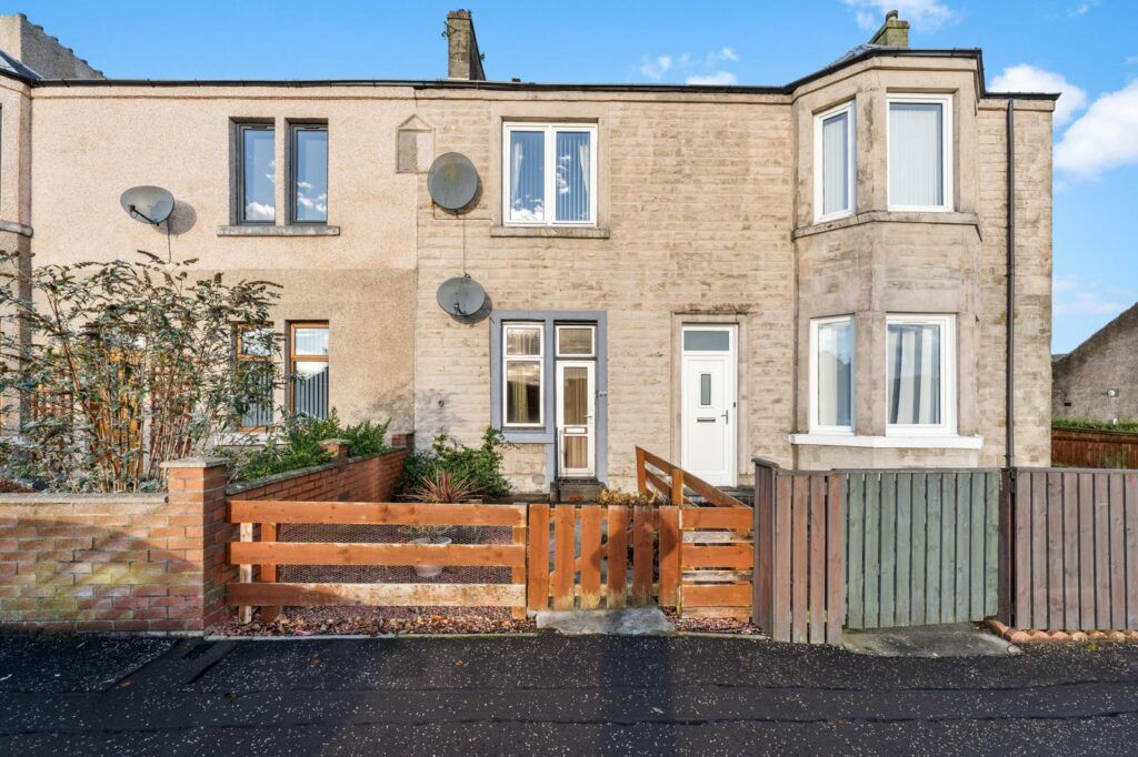 Property photo 1 of 16