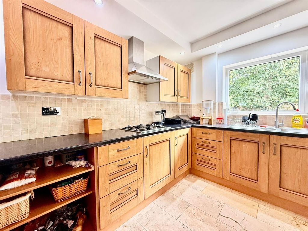 Property photo 2 of 16 Photo-2025-07-11-12-01-31 2.Jpg