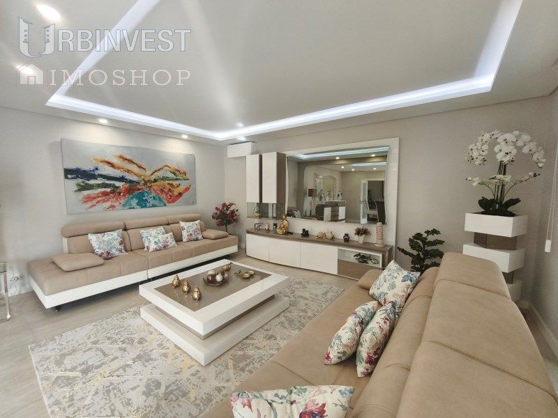 Property photo 2 of 42