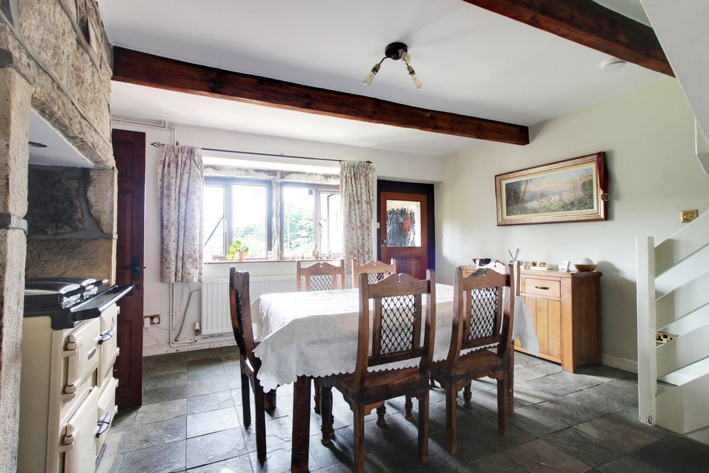 Property photo 2 of 23 Dining Room