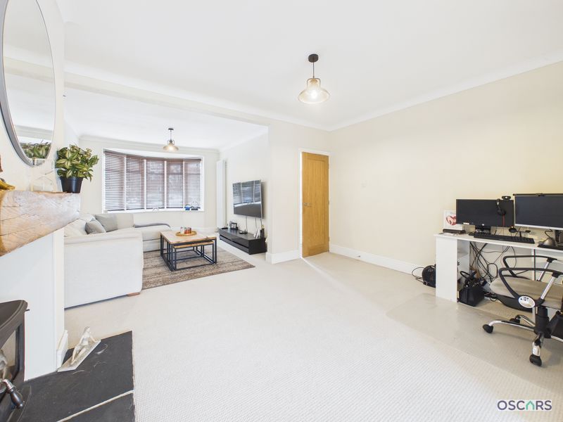 Property photo 3 of 10 Photo 4