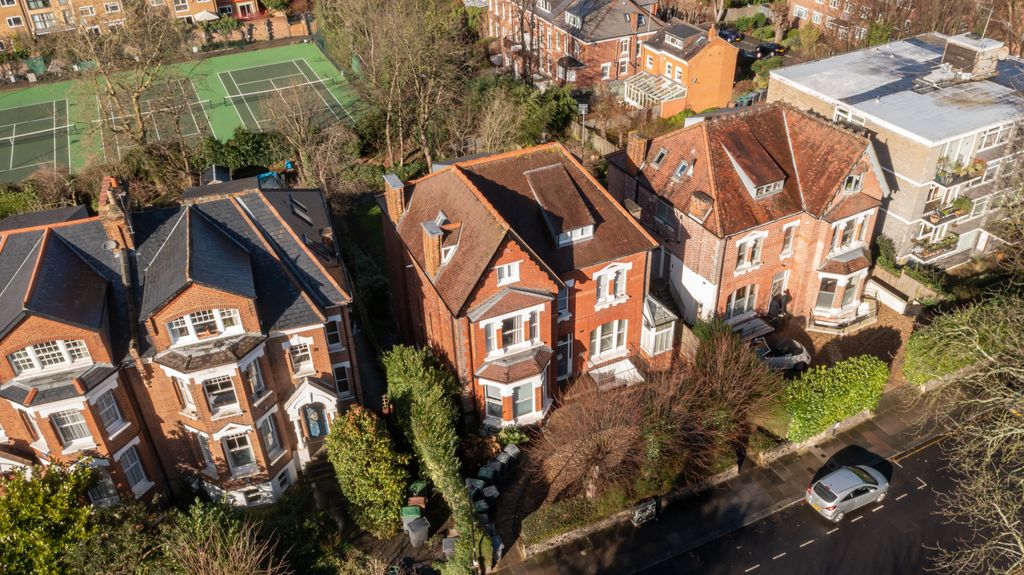 Property photo 2 of 7