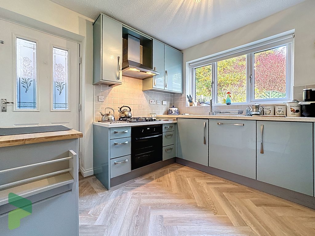 Property photo 3 of 28