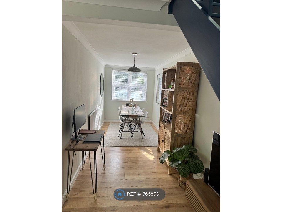 Property photo 3 of 23 Dinning Room