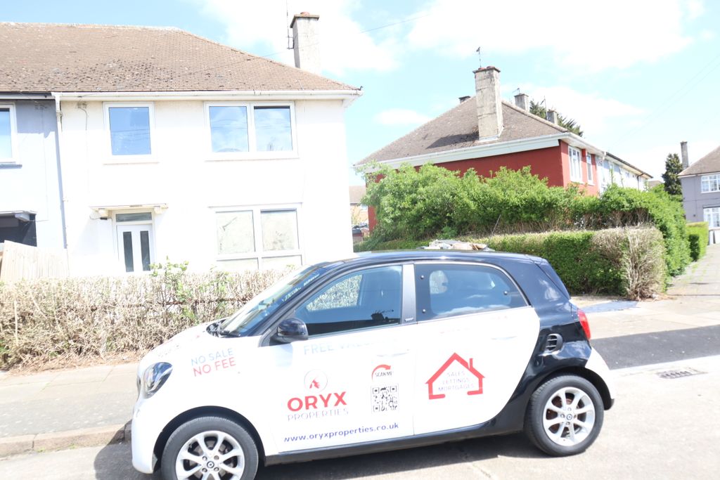 Property photo 3 of 44