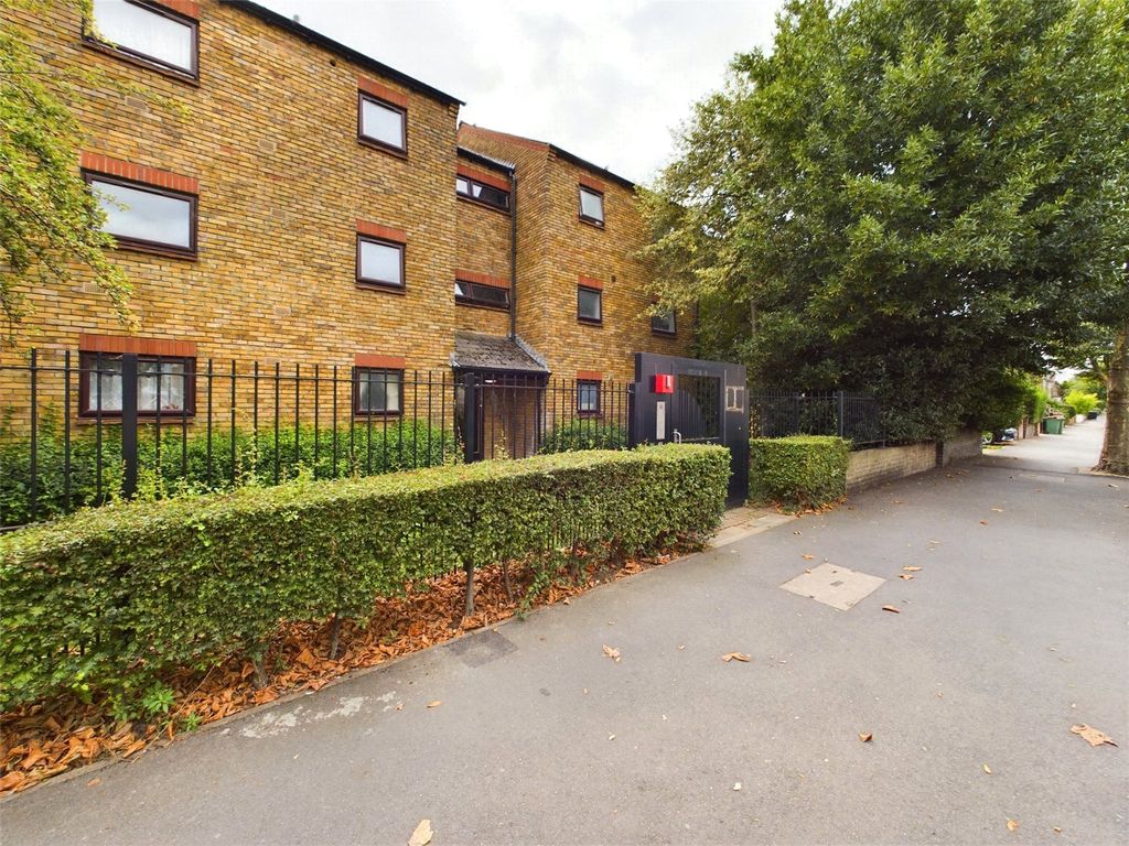 Property photo 1 of 20 Picture No. 22