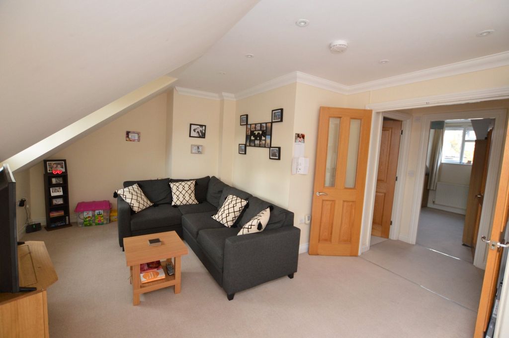 Property photo 3 of 13 Picture No. 15