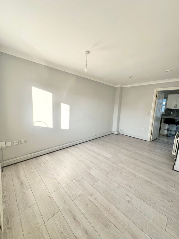 Property photo 2 of 15 Img_1733
