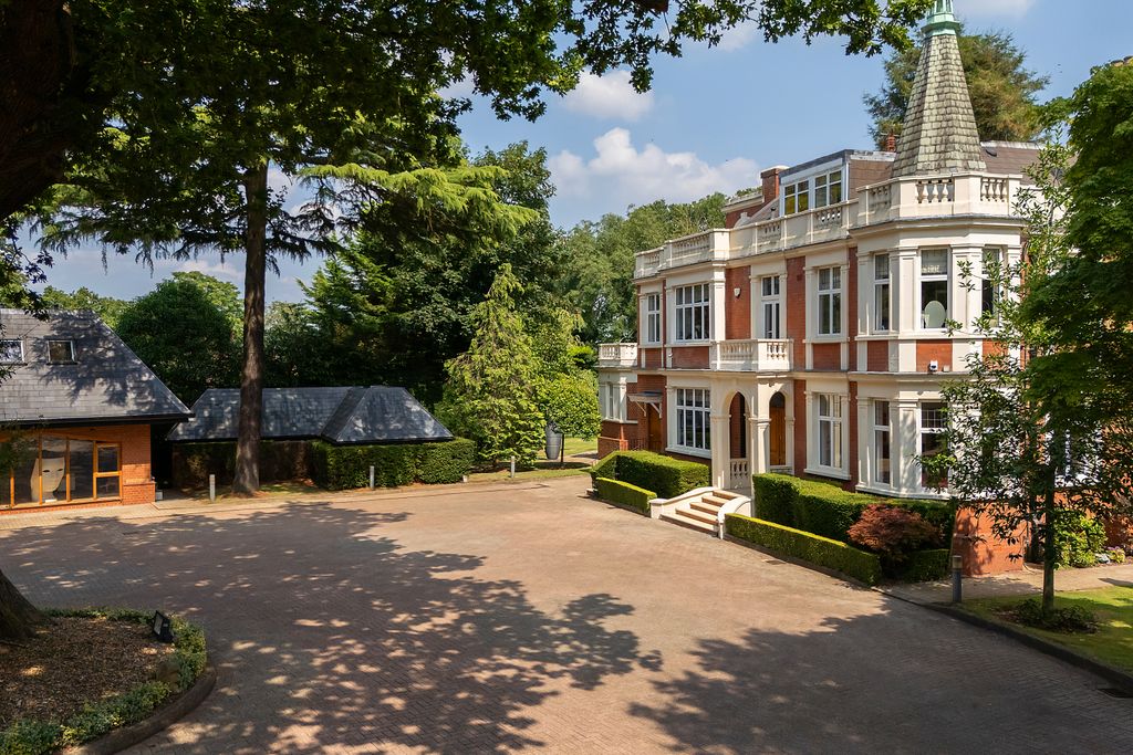 Property photo 3 of 9