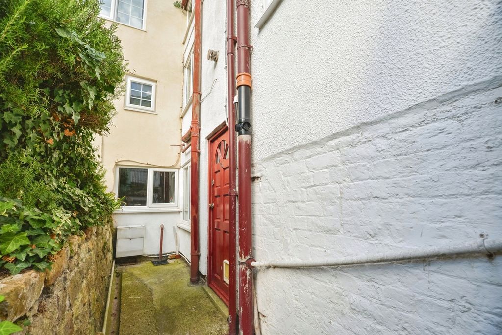 Property photo 1 of 18 Pbox-Img.Jpg