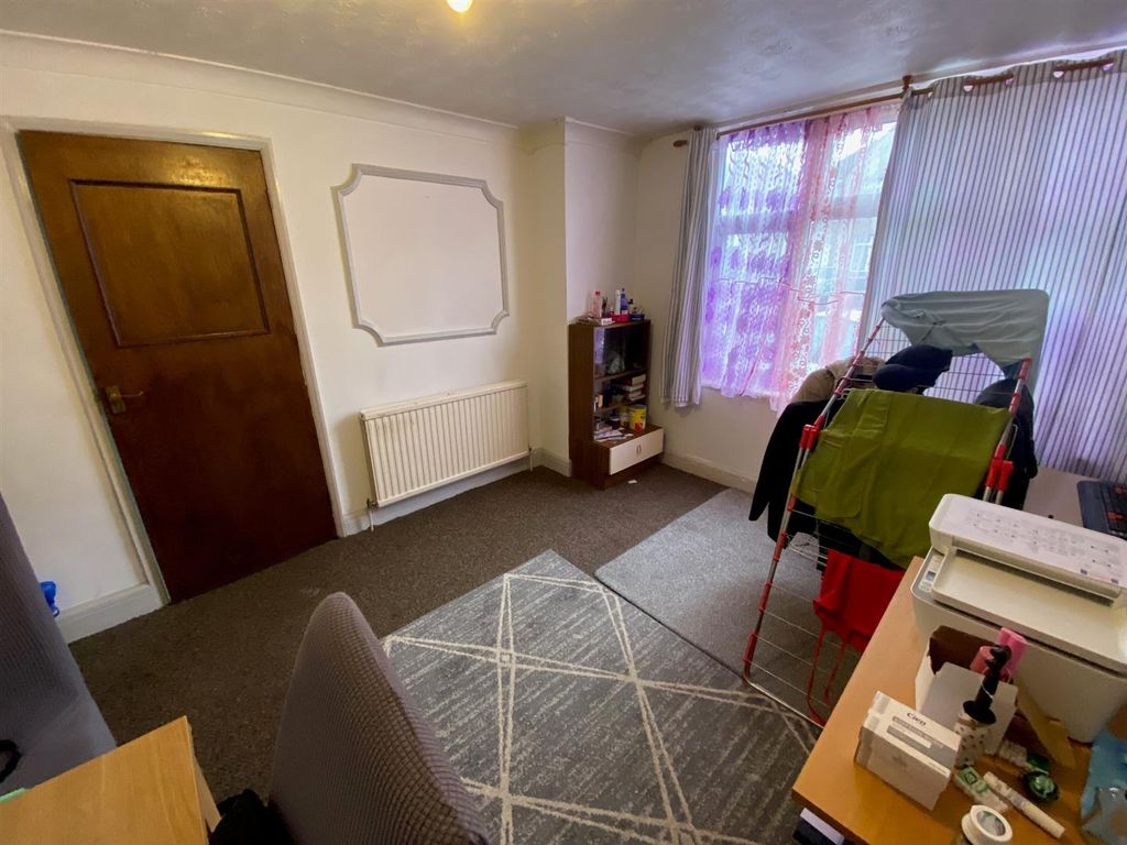 Property photo 2 of 11 F1.Jpg