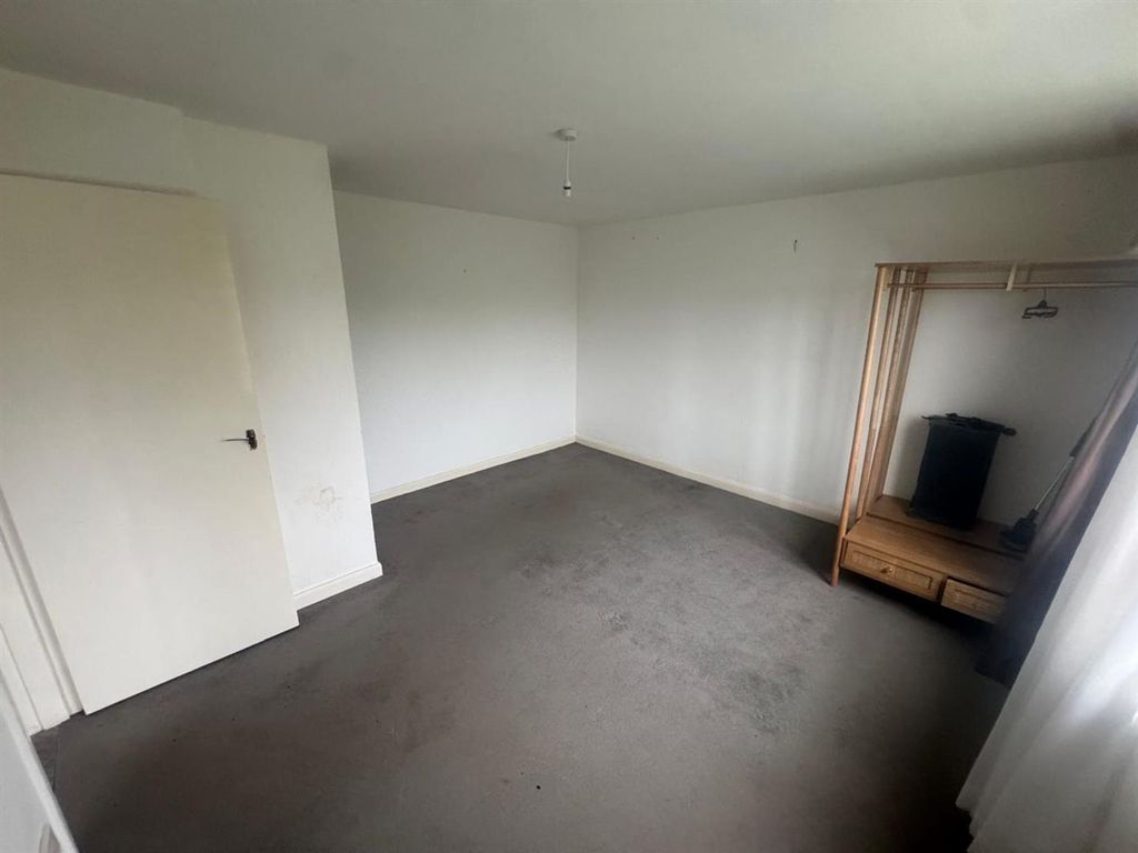 Additional image 4 of 2 bed flat for saleObservatory Avenue, Hakin SA73