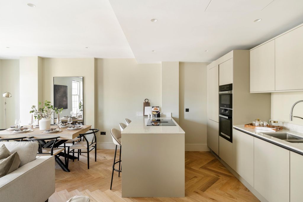 Property photo 3 of 11 Image