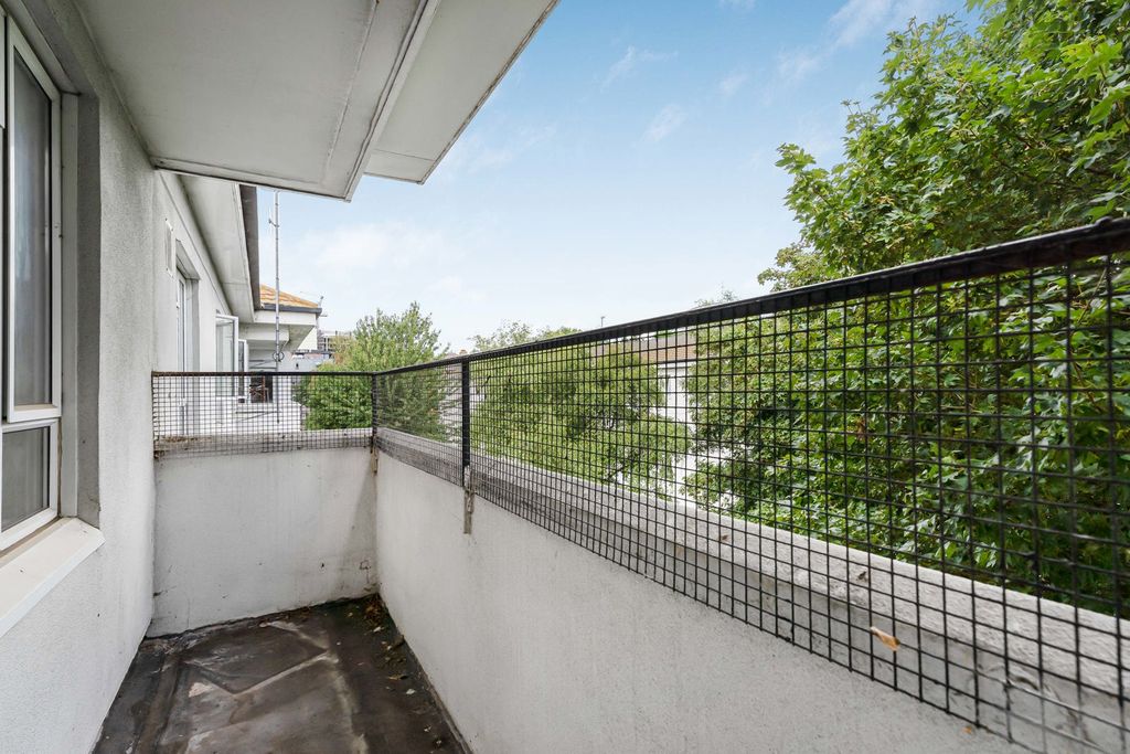 Property photo 2 of 19 Balcony