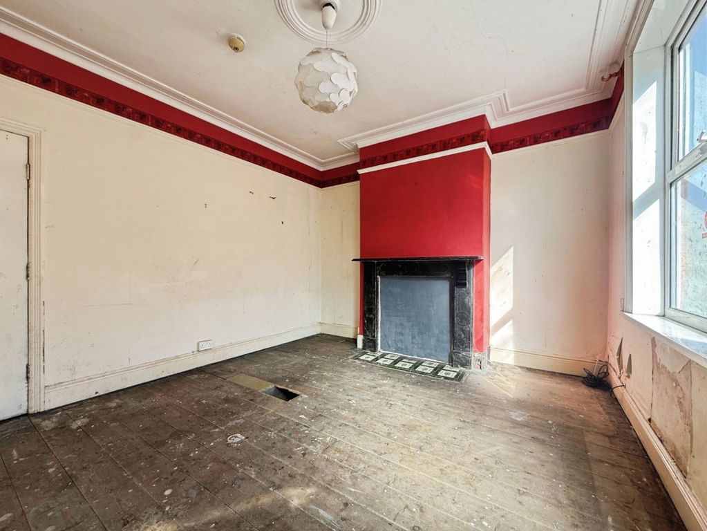 Property photo 2 of 16 Pbox-Img.Jpg