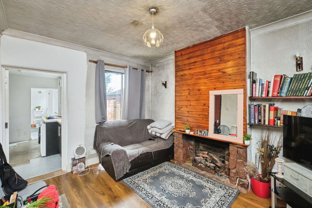 Property photo 3 of 15