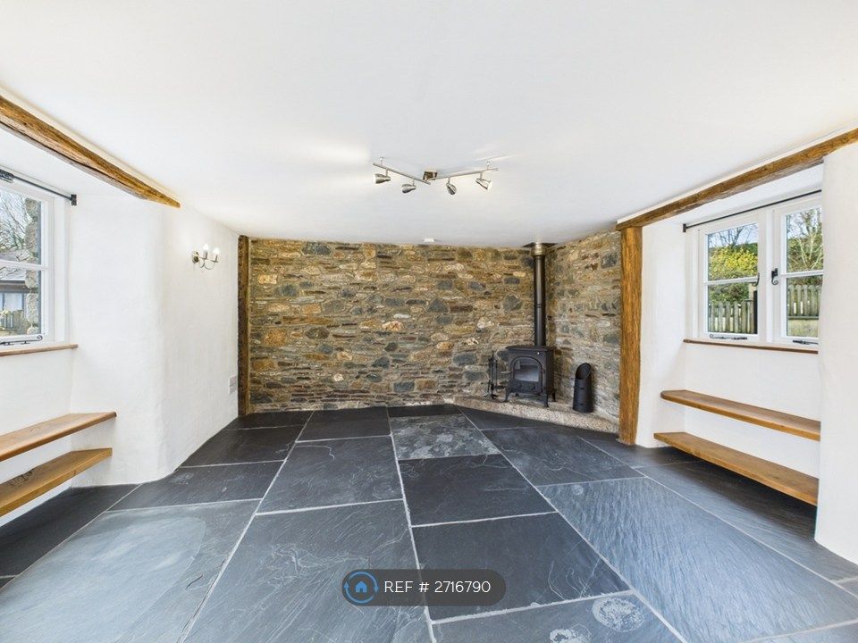 Property photo 3 of 12 Living Area