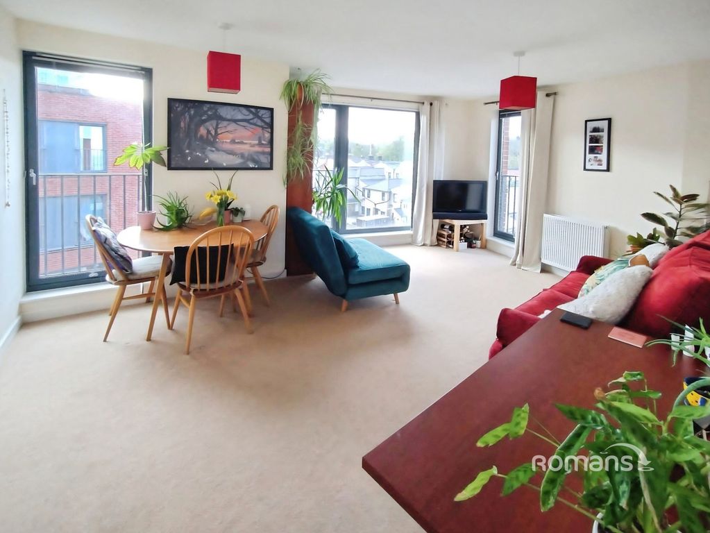 Property photo 1 of 8 Pbox-Img.Jpg