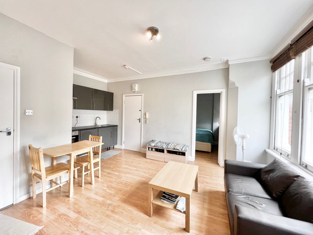 Property photo 1 of 9 1 Bedroom Flat For Rent