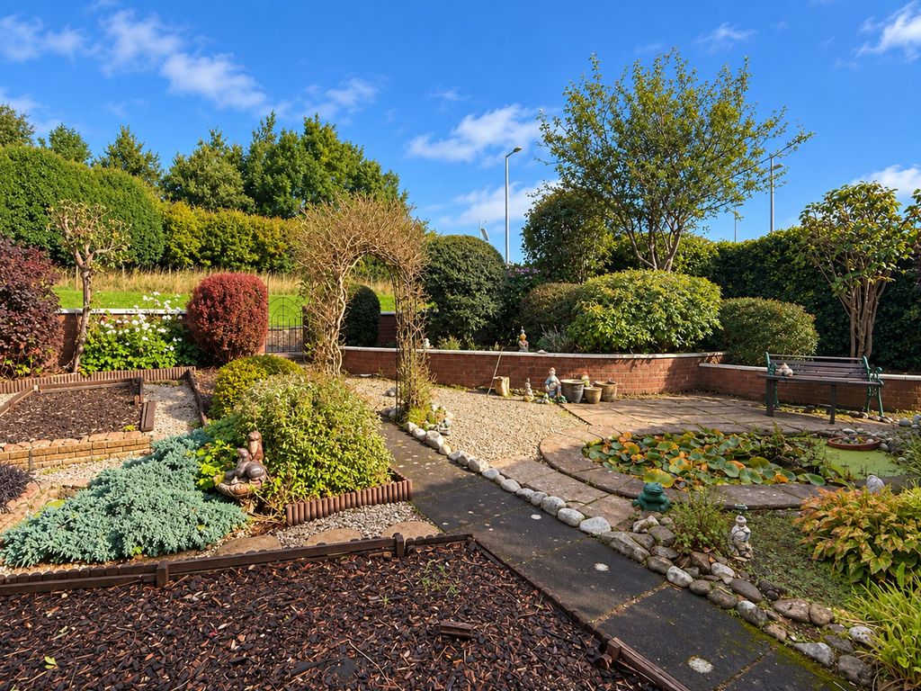 Property photo 3 of 25
