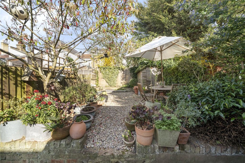 Property photo 3 of 15 Picture No. 23