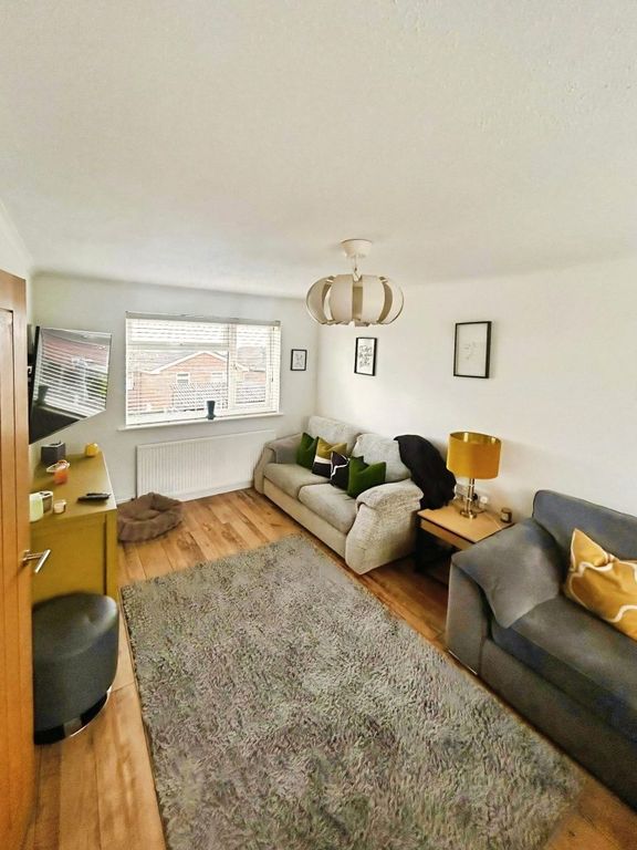 Property photo 2 of 17