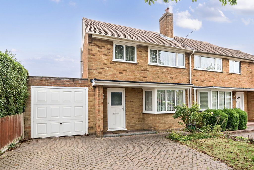 Property photo 1 of 16 External