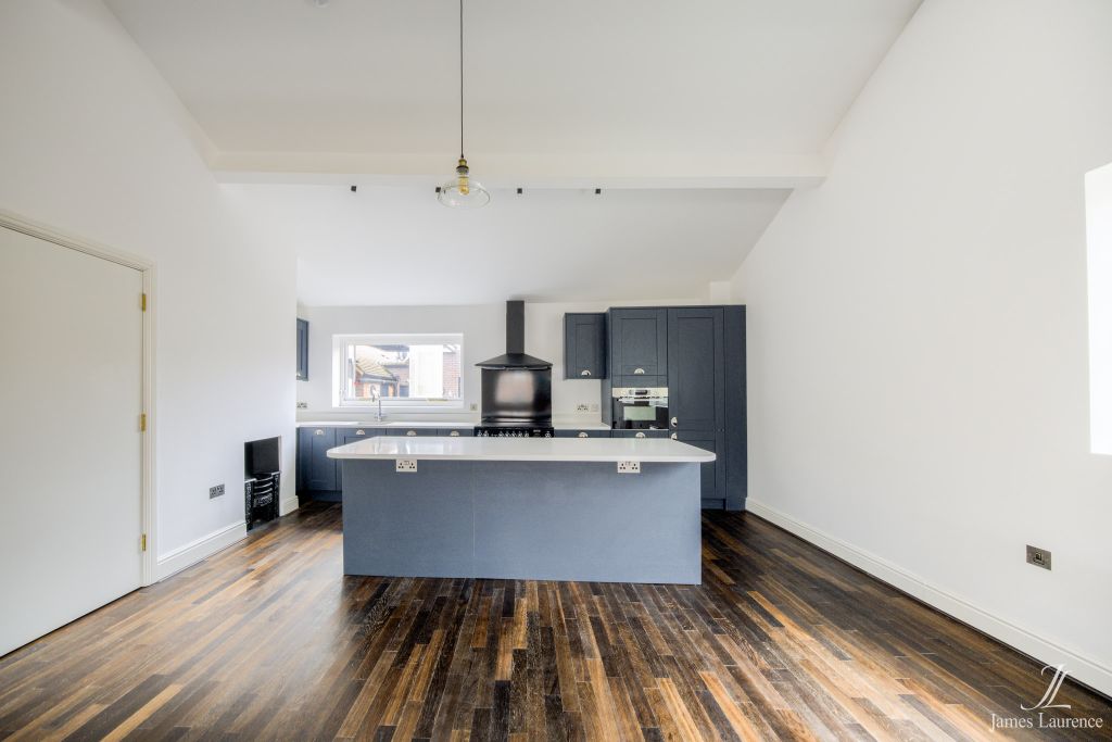 Property photo 1 of 18 Pxt40138-Hdr(3)-Edit