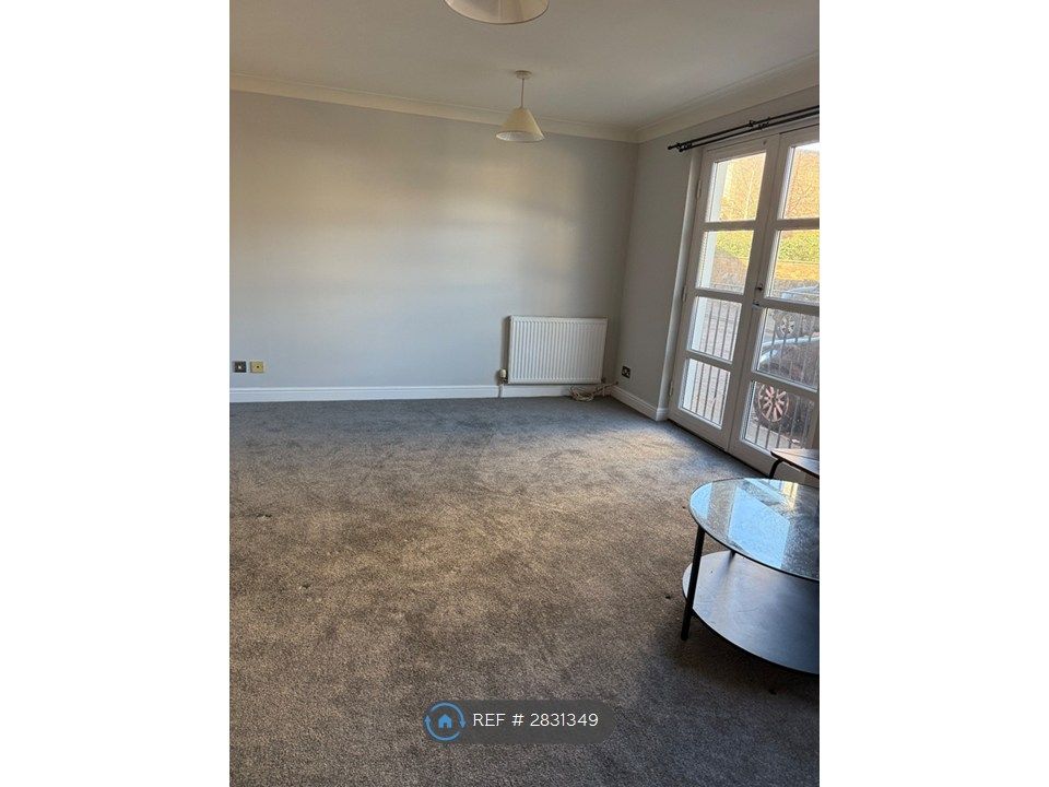 Property photo 2 of 9 Sitting Room