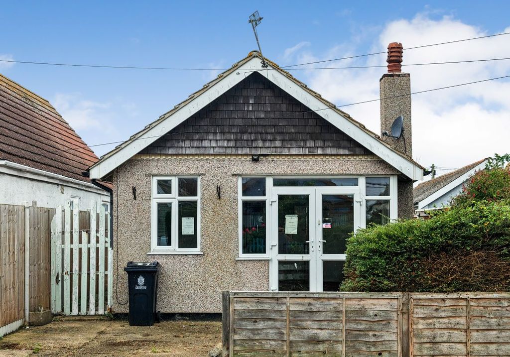 Property photo 1 of 3