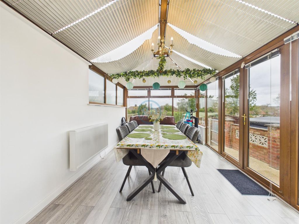 Property photo 3 of 13 Cam05080G0-Pr0318-Still016.Jpg