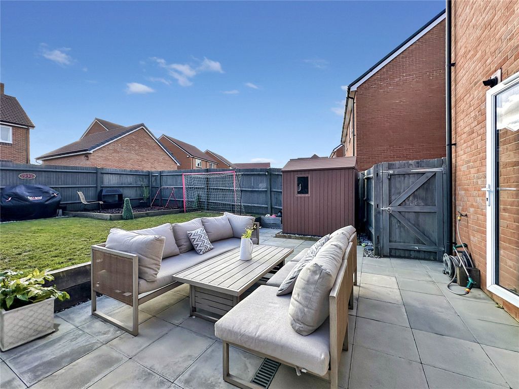 Property photo 2 of 19 Picture No. 21