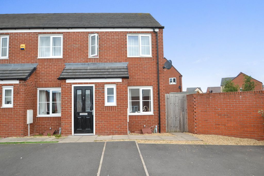 Property photo 1 of 8