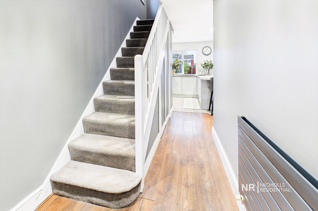 Property photo 2 of 18 Hall