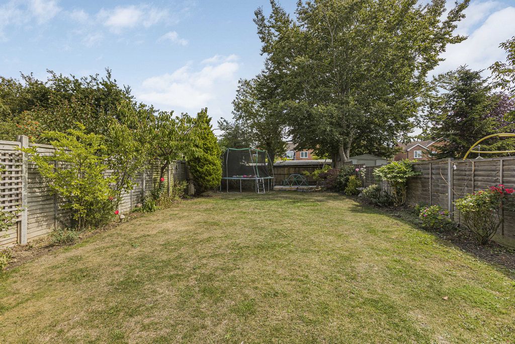 Property photo 3 of 28