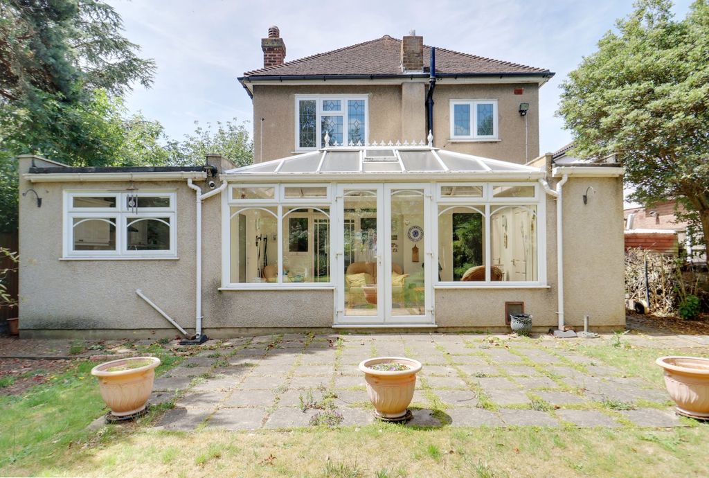 Property photo 3 of 26