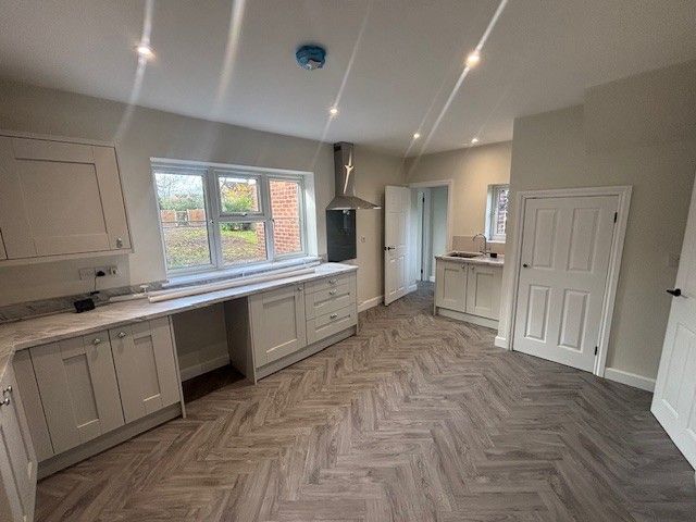 Property photo 3 of 10 Bedroom 1