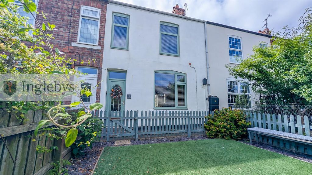 Property photo 1 of 31