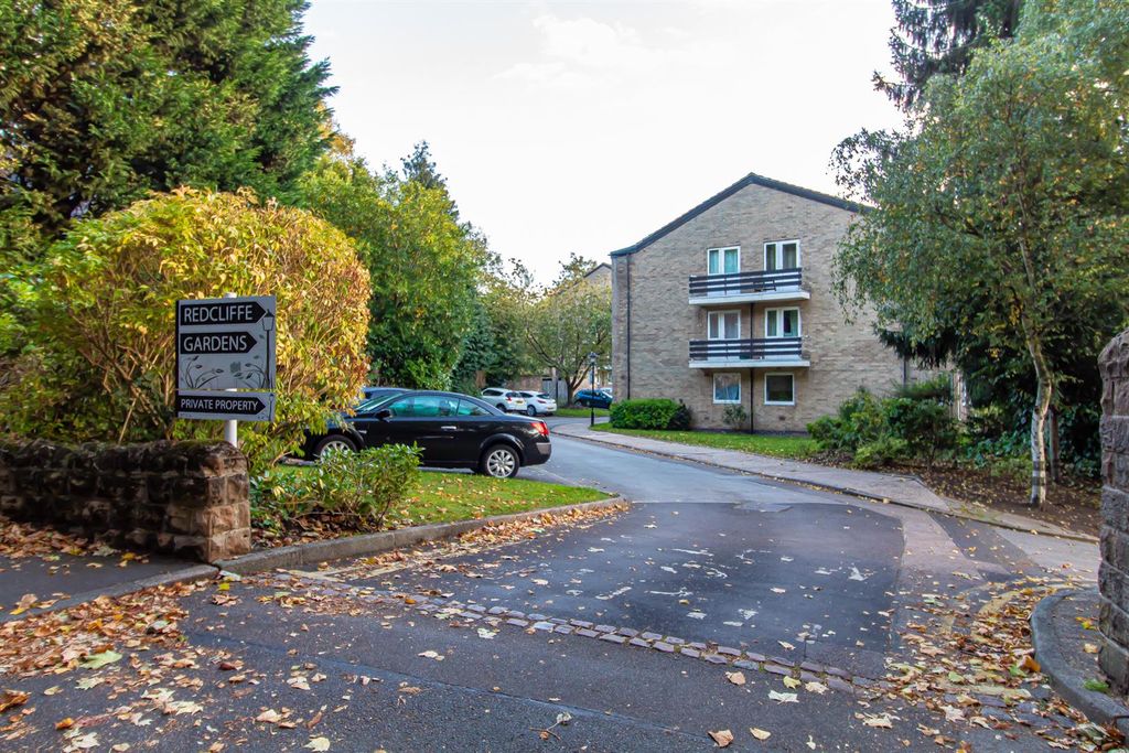 Property photo 1 of 10 Outside