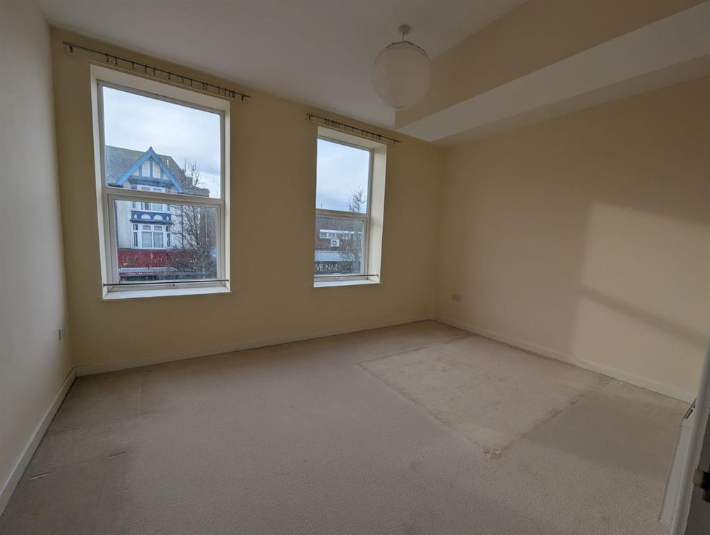 Property photo 2 of 6 1Bfe8902-A56A-488c-83A0-718ee5E923c9.Jpg