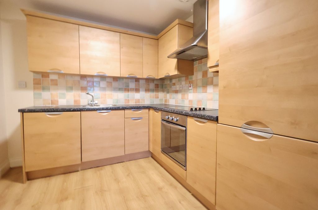 Property photo 2 of 22