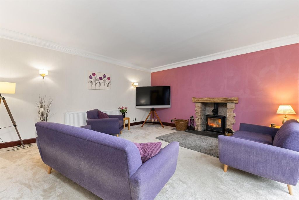 Property photo 2 of 50 4.Jpg