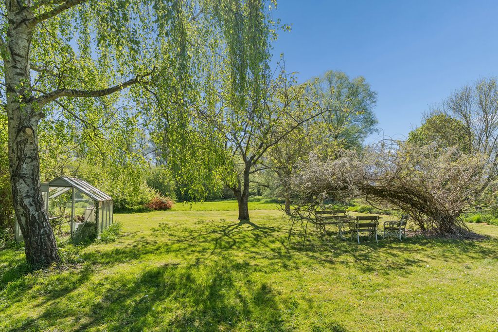 Additional image 24 of 6 bed semi-detached house for salePurwell Lane, Hitchin SG4