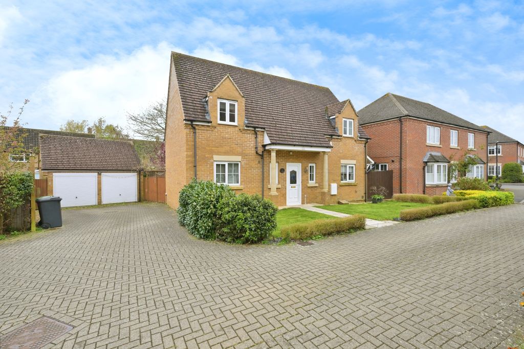 Property photo 1 of 16 Front View