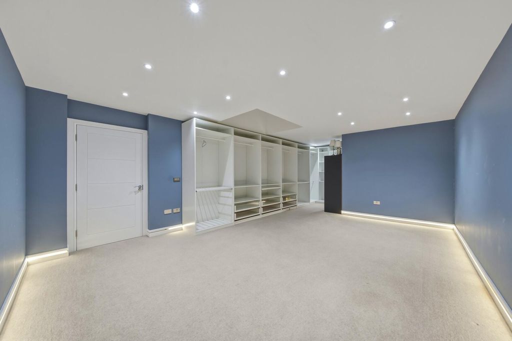 Additional image 20 of 3 bed flat for salePavilion Road, West Bridgford, Nottingham NG2