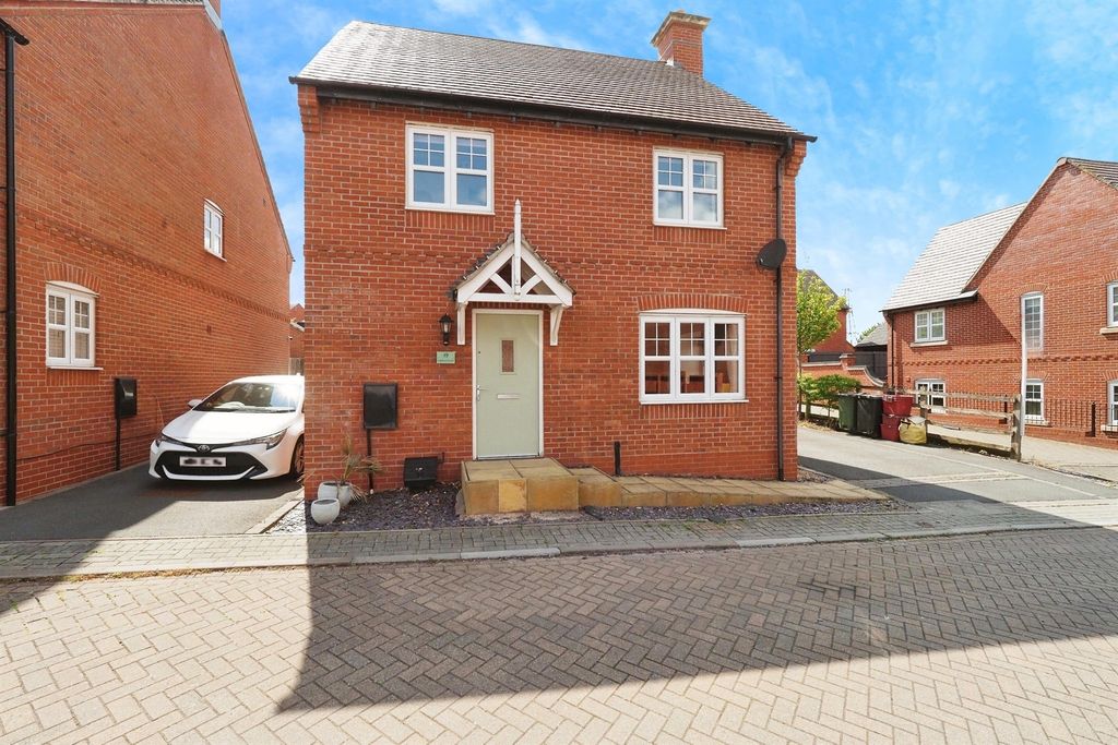 Property photo 1 of 18