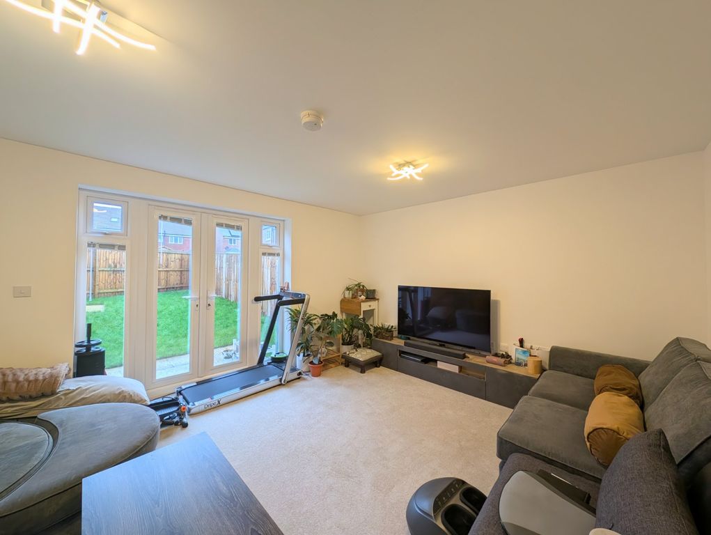 Property photo 3 of 17 Picture No. 06