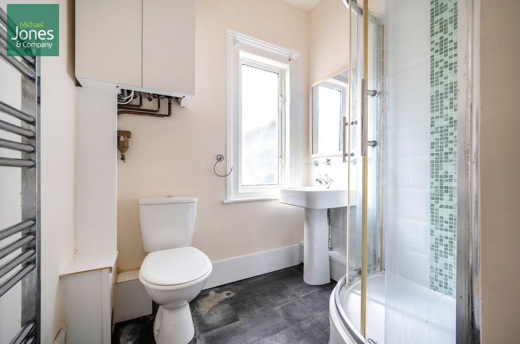 Property photo 3 of 3 Bathroom